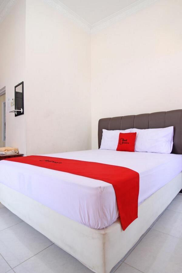 Reddoorz Near Umy Yogyakarta Hotel Ngabean Ngoại thất bức ảnh